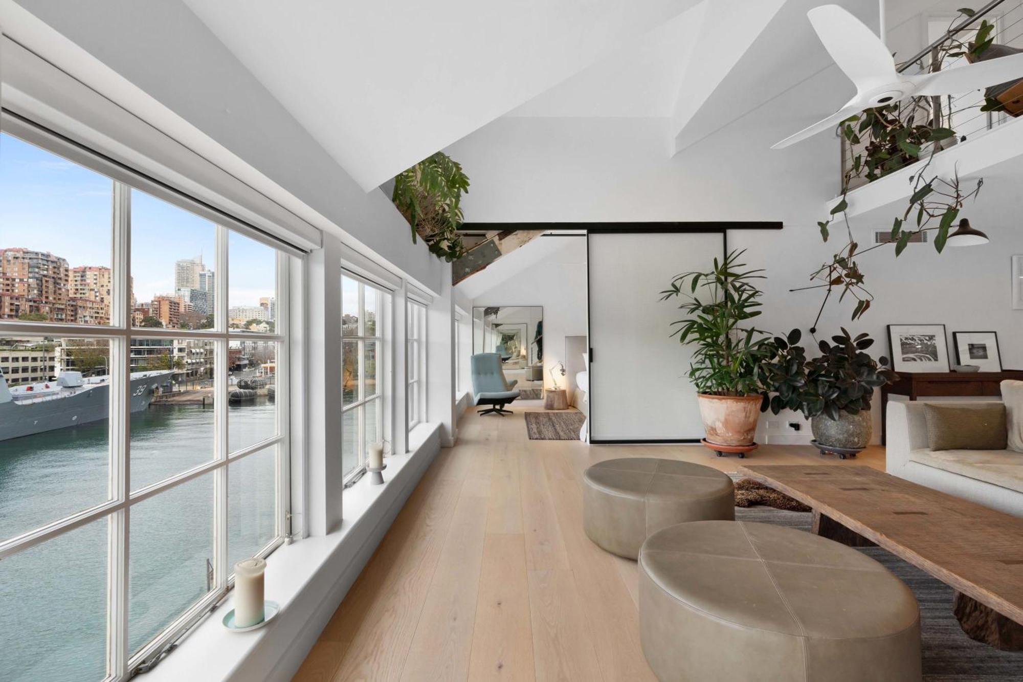 Apartment Wharf Loft Sydney